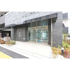 16/16 エントランス