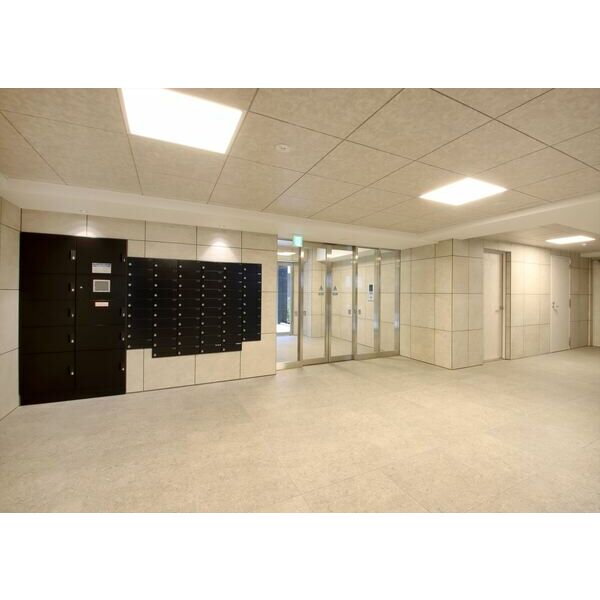 3/3 エントランス