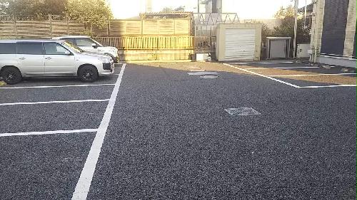 14/14 駐車場