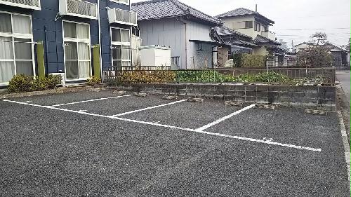 13/13 駐車場