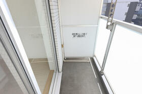 13/16 バルコニー