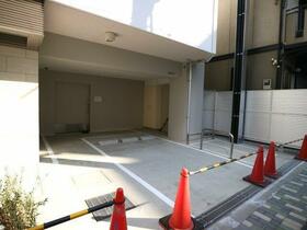 2/2 駐車場