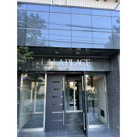 19/25 エントランス