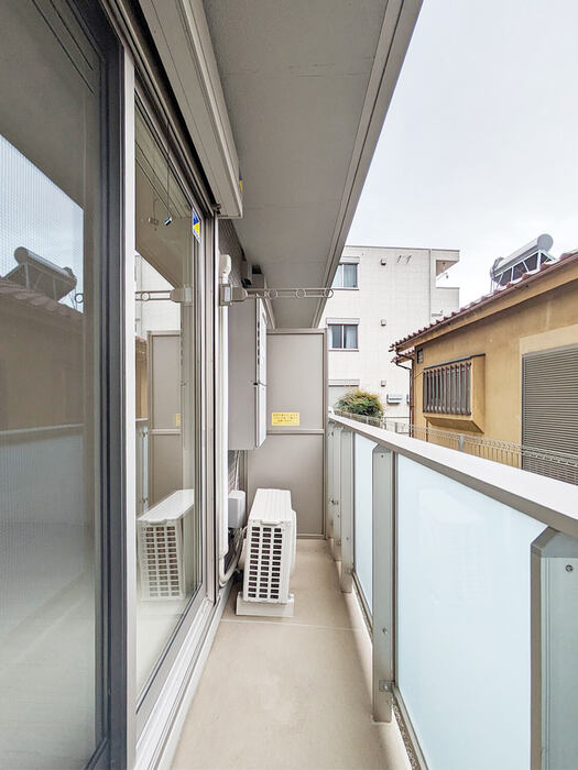 19/20 エントランス