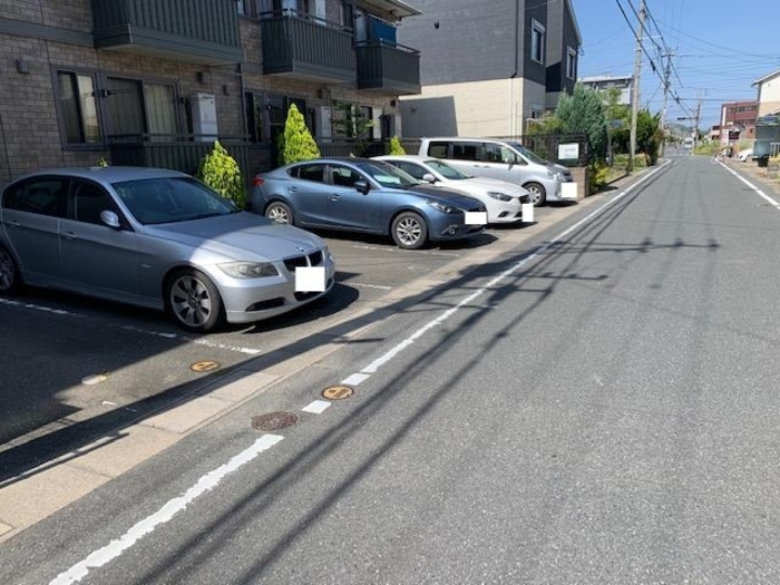 16/19 駐車場