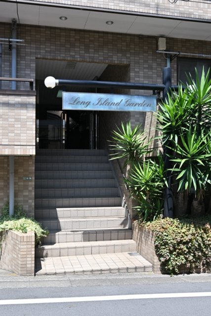 20/30 エントランス