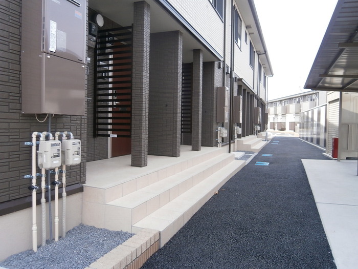 17/27 エントランス