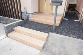 15/16 エントランス