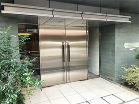 15/23 エントランス