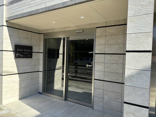 25/25 エントランス