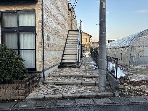 13/17 エントランス