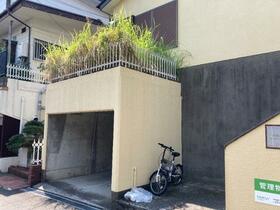 15/15 エントランス