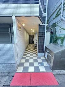 2/3 エントランス