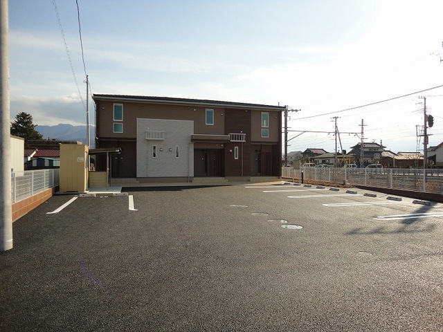 2/8 駐車場