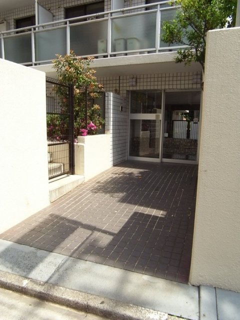 4/6 エントランス