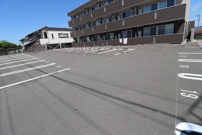 20/21 駐車場