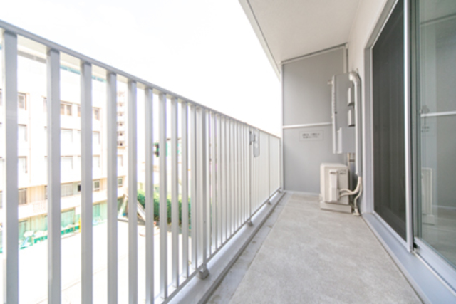 13/23 バルコニー