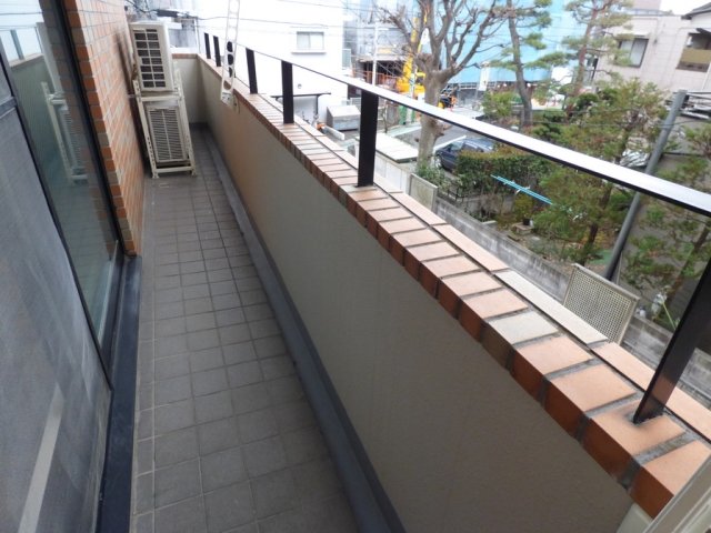 20/30 バルコニー