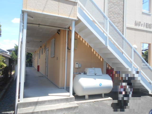 21/23 エントランス