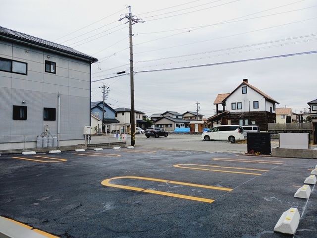 14/20 駐車場