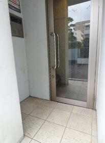 14/14 エントランス