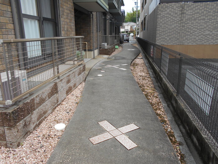 18/20 エントランス