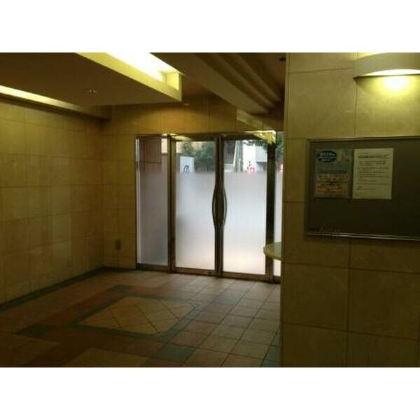 4/4 エントランス