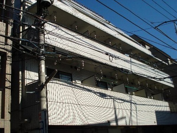 鴨下ビルの外観