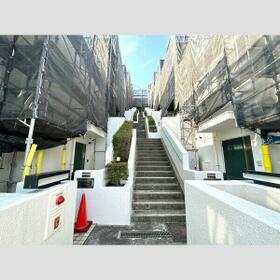 15/16 エントランス