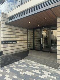 16/16 エントランス