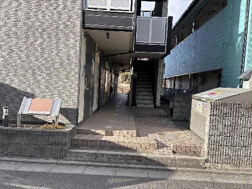 14/22 エントランス