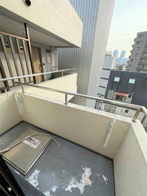 16/23 バルコニー