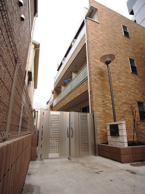 14/21 エントランス