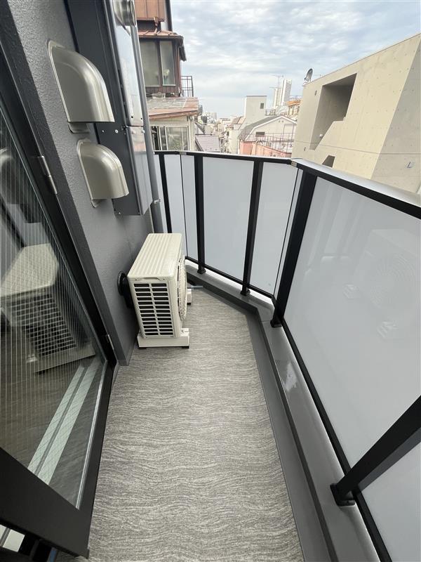 25/30 バルコニー