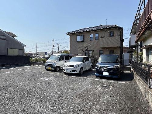 14/16 駐車場
