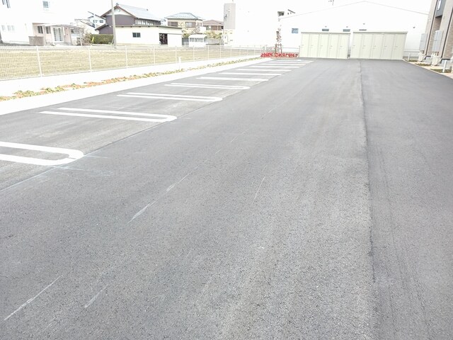 14/20 駐車場