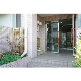 17/26 エントランス