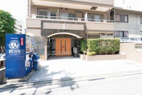 2/2 エントランス