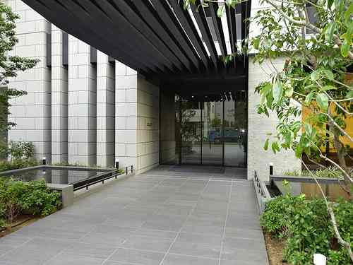 13/24 エントランス