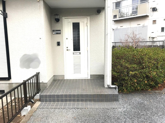 2/2 エントランス