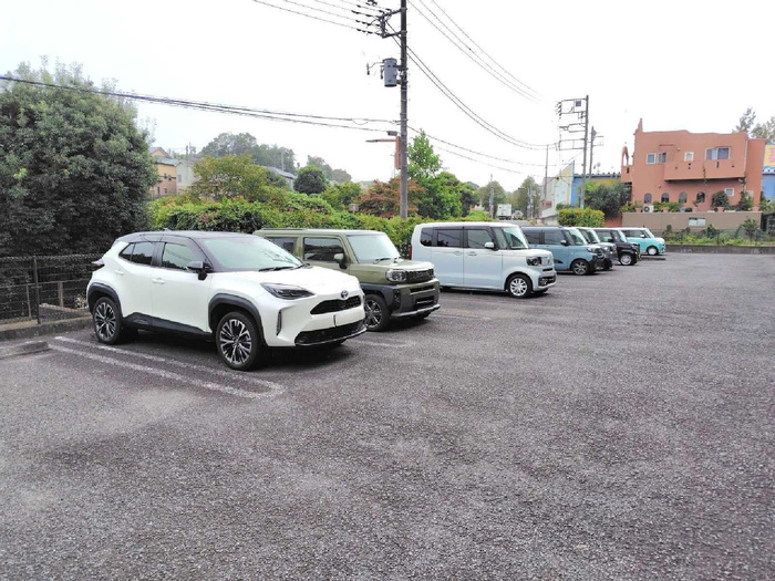 20/20 駐車場