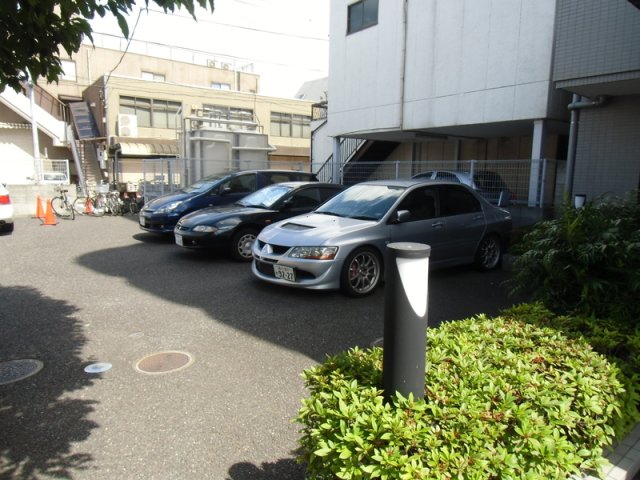 17/20 駐車場