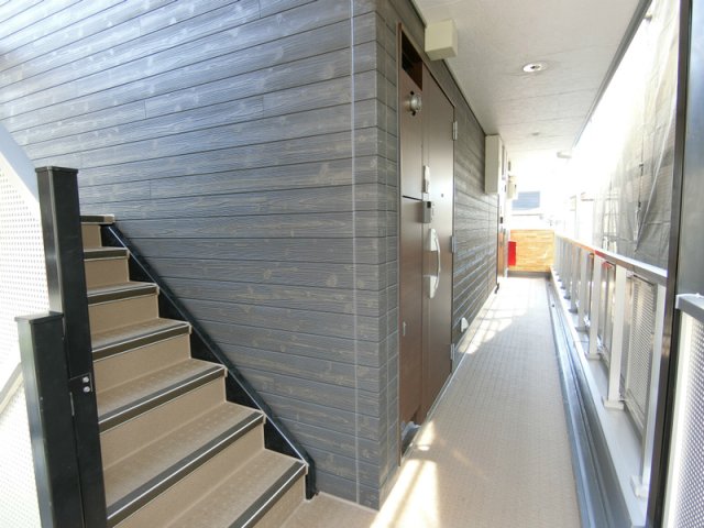 19/21 エントランス