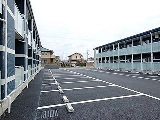 2/2 駐車場
