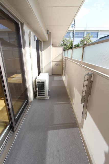 13/25 バルコニー