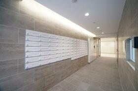 14/14 エントランス