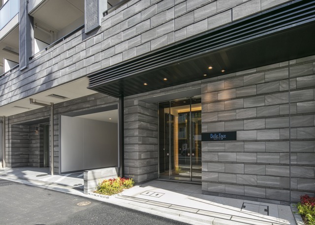 15/15 エントランス