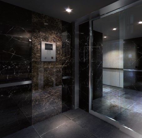 16/20 エントランス