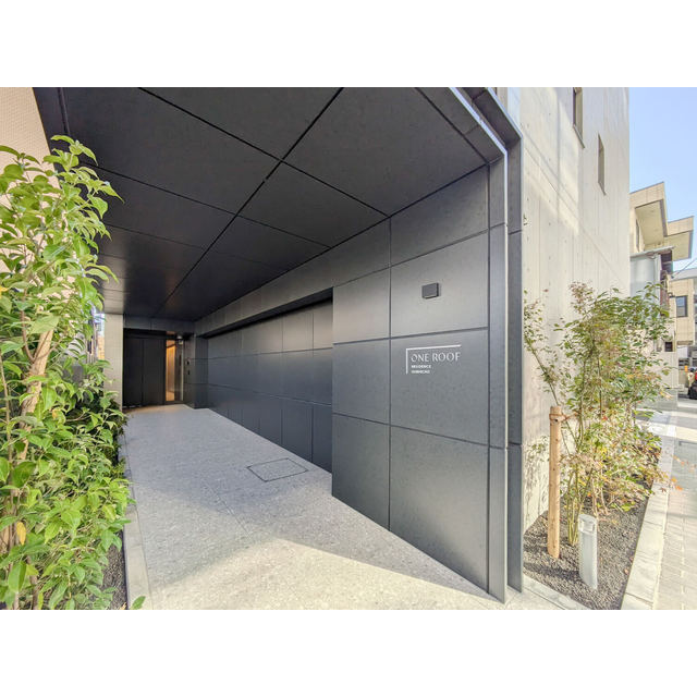 14/15 エントランス