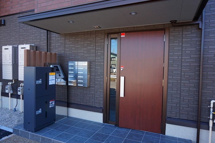 18/20 エントランス